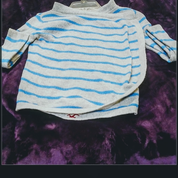 Hollister open gap sweater women's XS - Picture 3 of 8